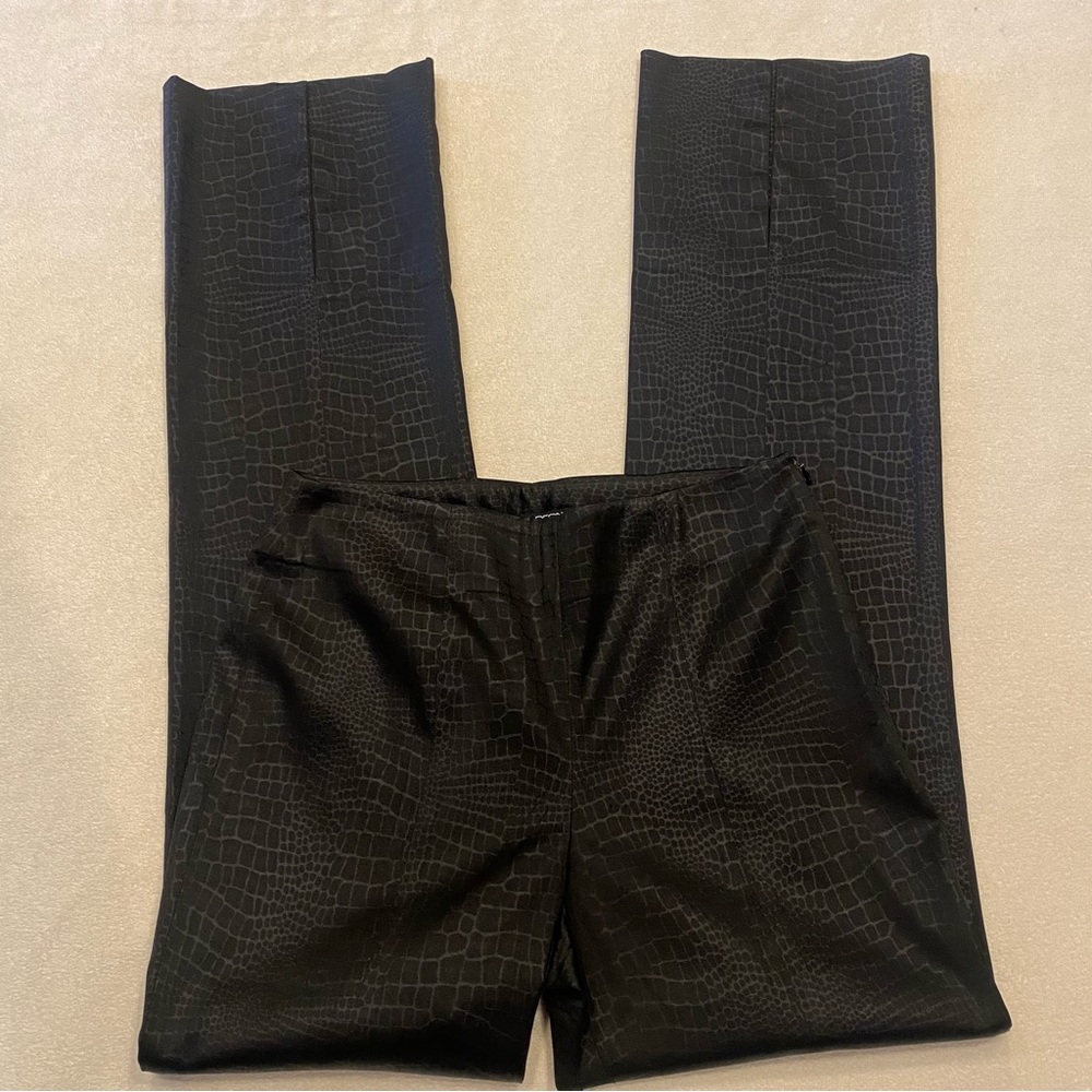 Donna Degnan Black Snake Skin Print Pants Size 6